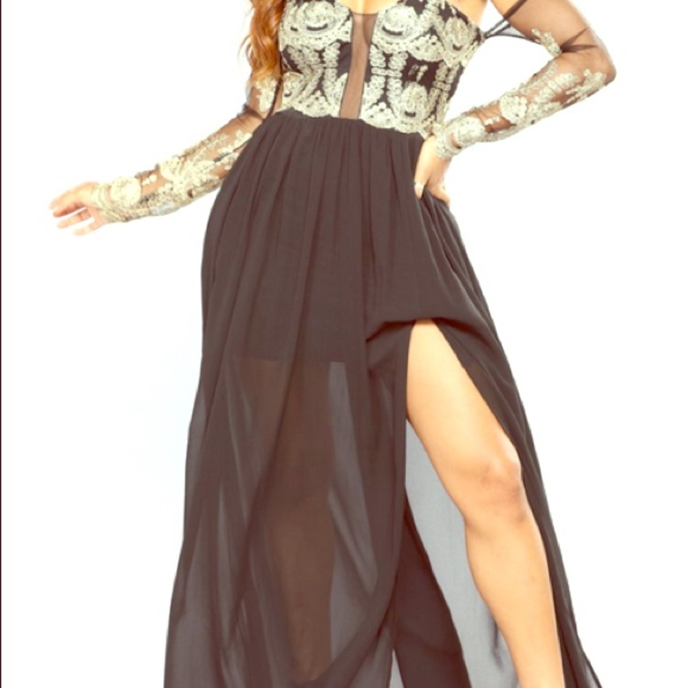 Embroidered Dress - Fashion Nova - NWT